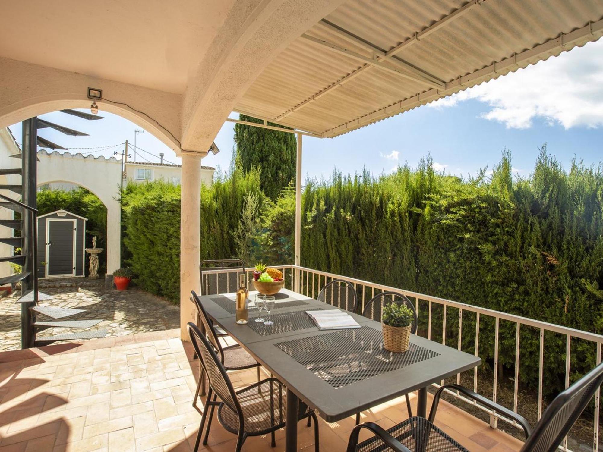 Casa Renovada Con 3 Dormitorios, Terraza Y Barbacoa A 3 Km De La Playa En - Hisp-288-46 Holiday home *